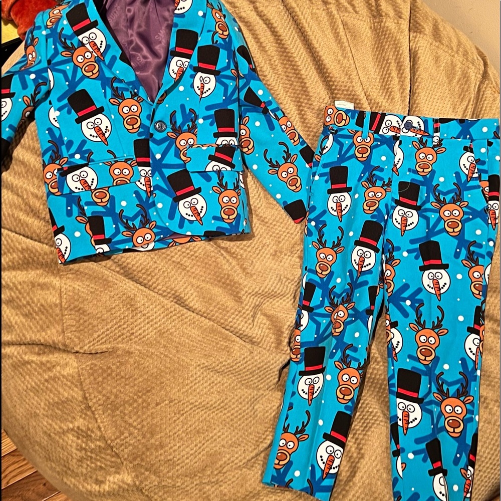 🌟LIKE NEW🌟Boys Christmas Raindeer and Snowman OppoSuit